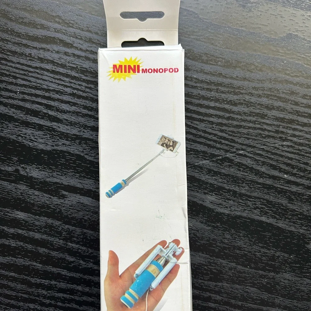All in one foldable mini monopod selfie stick